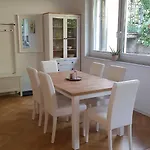 Blick Ueber Mit Gartenpavillon شقة كريمس ان دير دوناو
