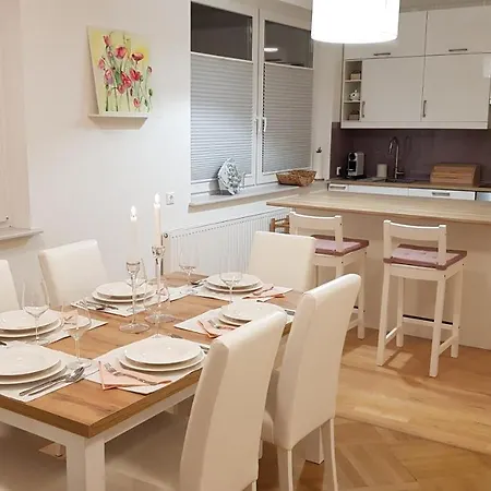 Apartament Blick Ueber Mit Gartenpavillon