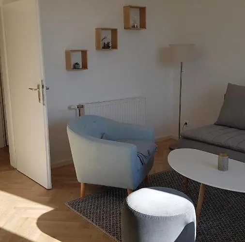 Blick Ueber Mit Gartenpavillon * Кремс на Дунае