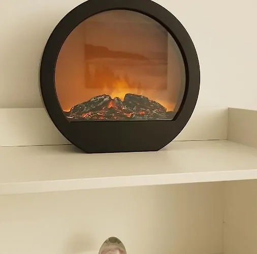 Blick Ueber Mit Gartenpavillon Кремс на Дунае