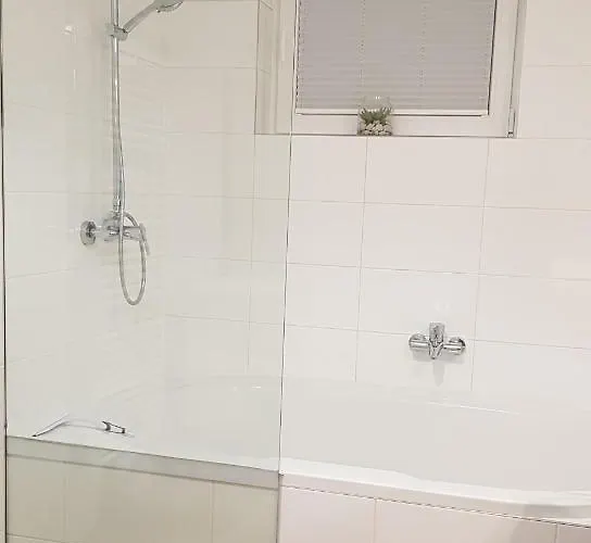 Blick Ueber Mit Gartenpavillon Lejlighed *